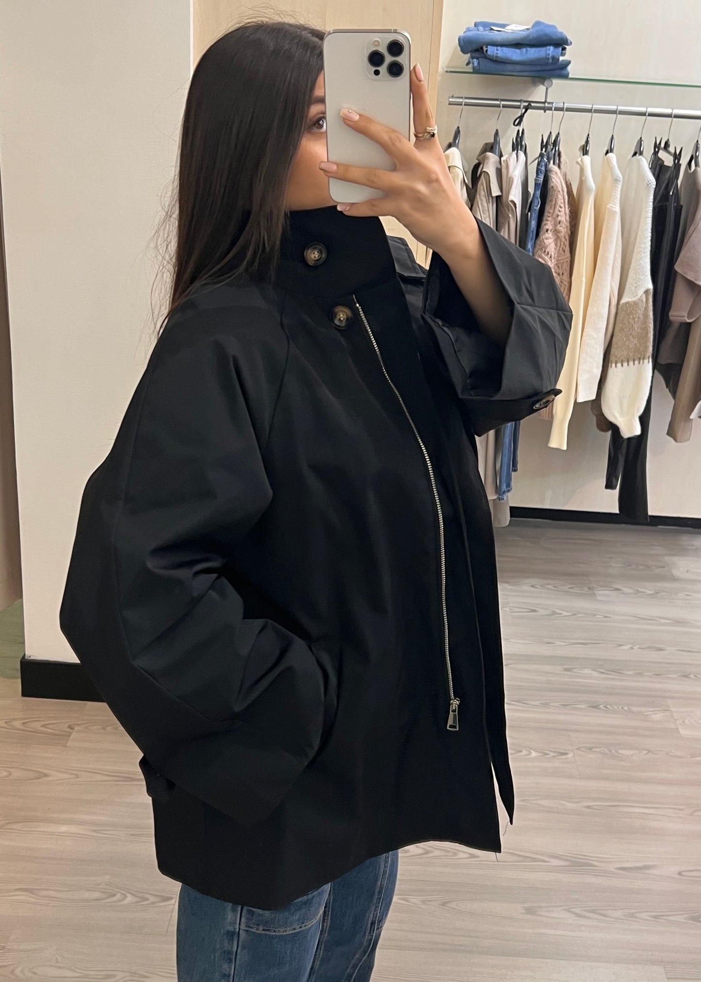 Léo Noir - Trench court