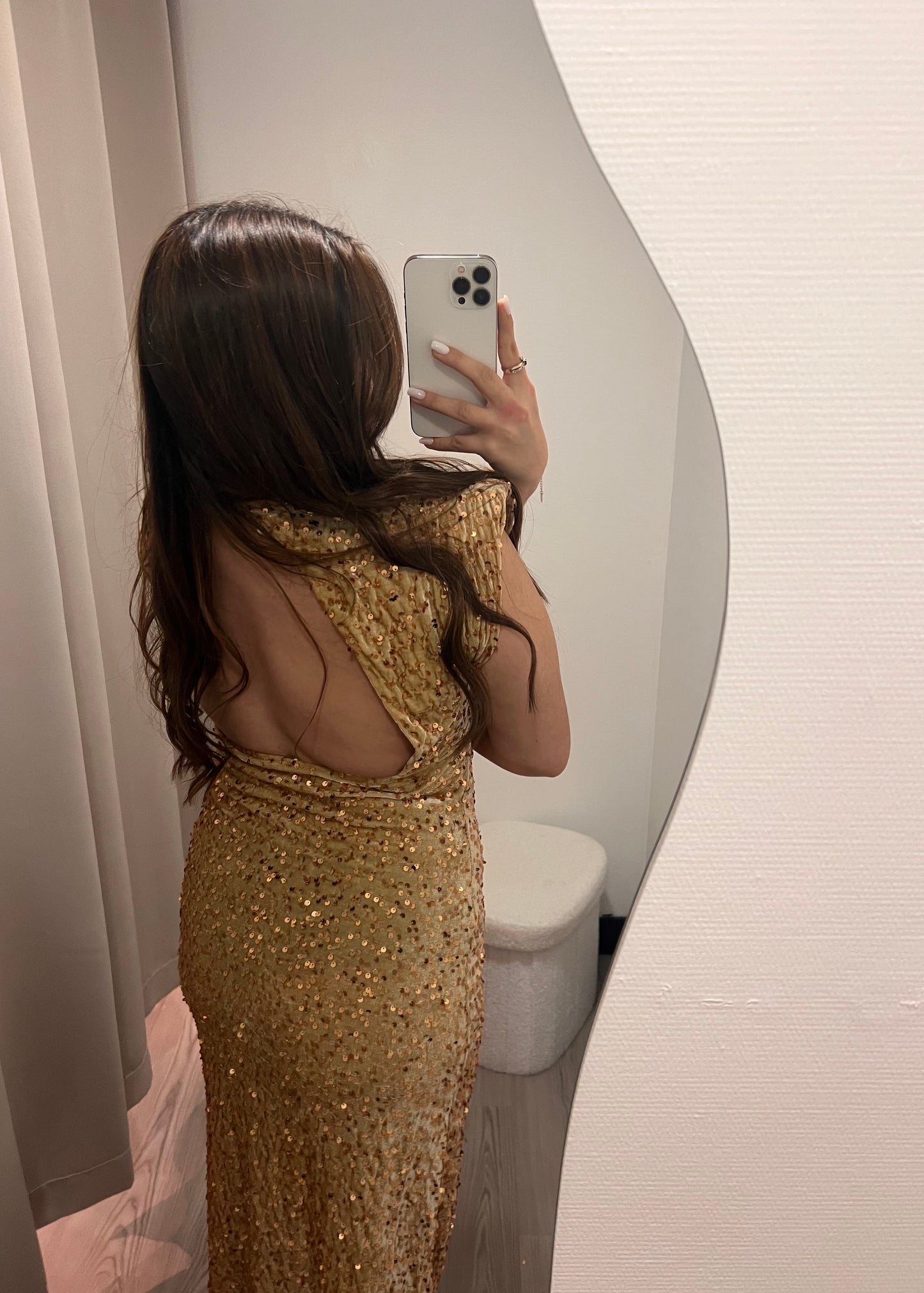 Emma - Robe à sequin dorée